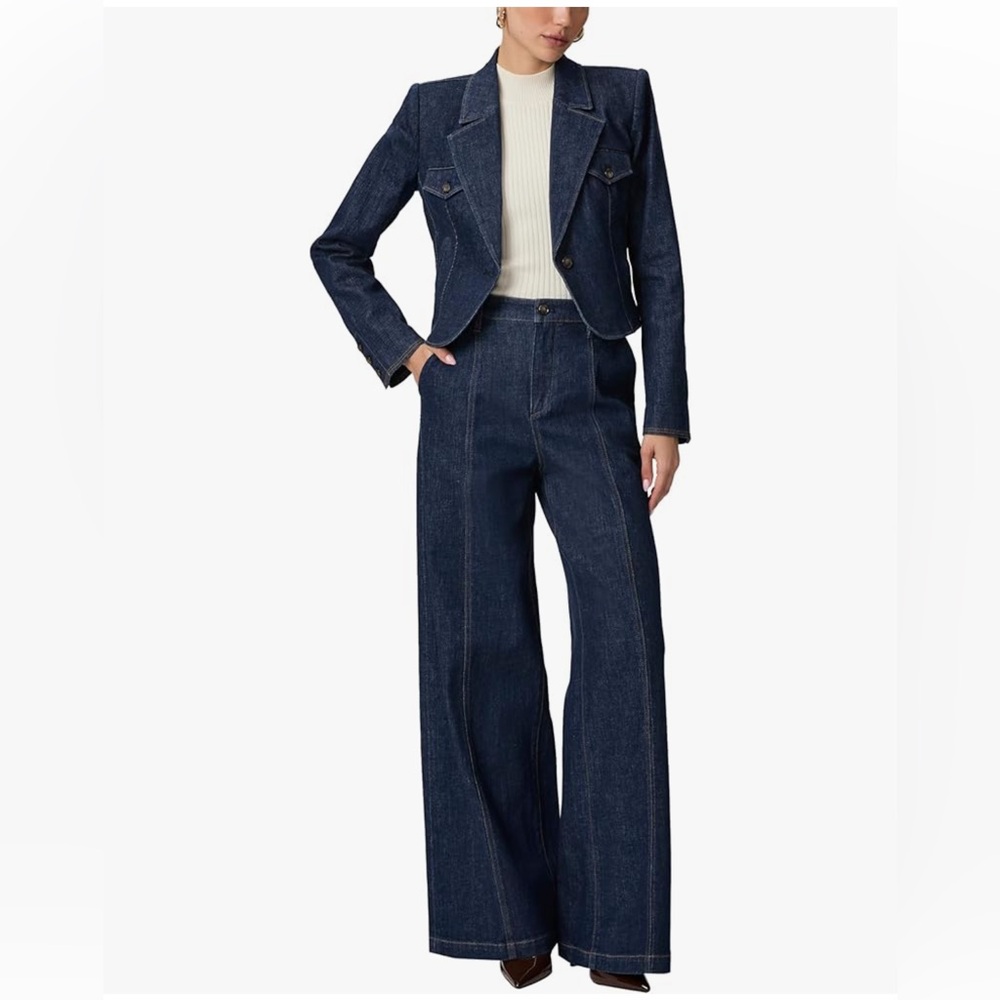 Paige Aurora High-Rise Wide-Leg Jeans - Magdalena

32” inseam - NWT